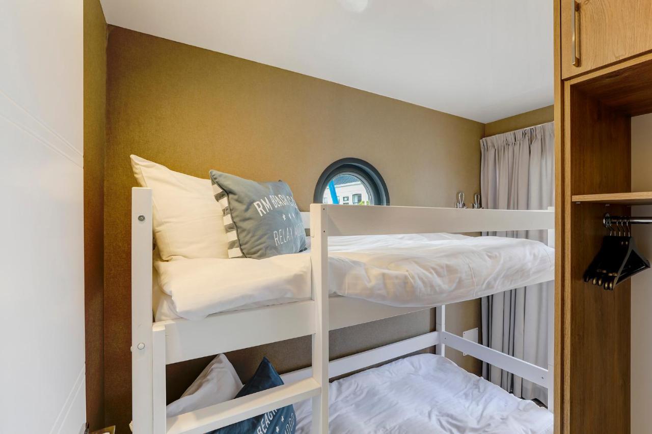 Botel Luxe Houseboat Skoft